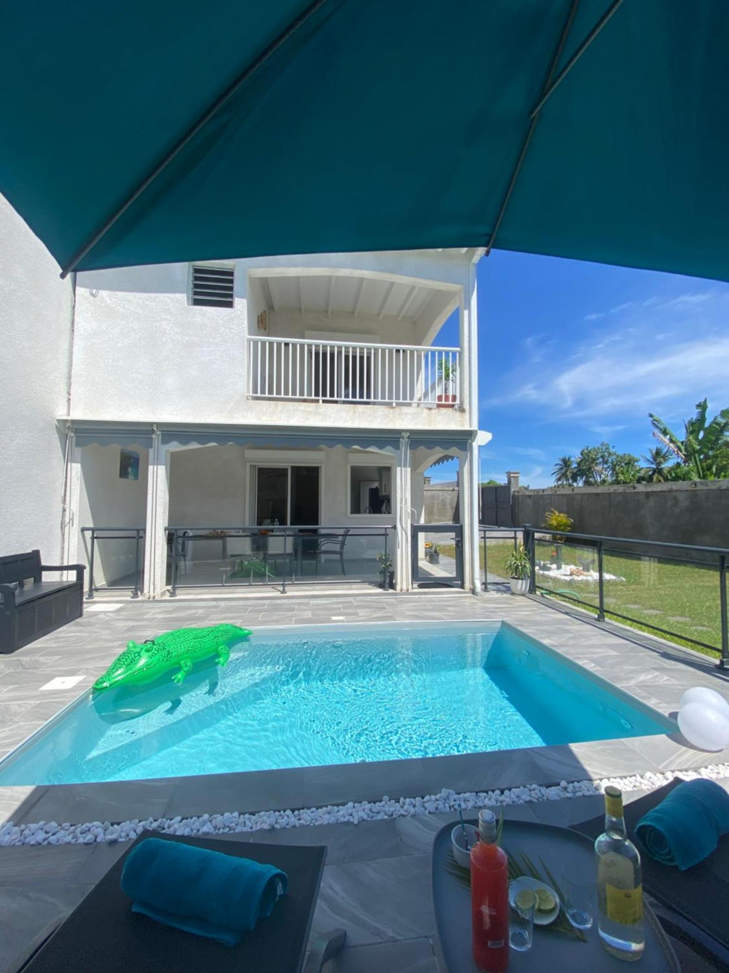 Villa Lanais Baie-Mahault Exteriör bild